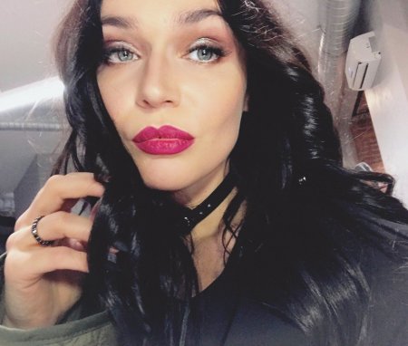 Алена Водонаева обсудила фигуру своей мамы в ее день рождения - «Психология»