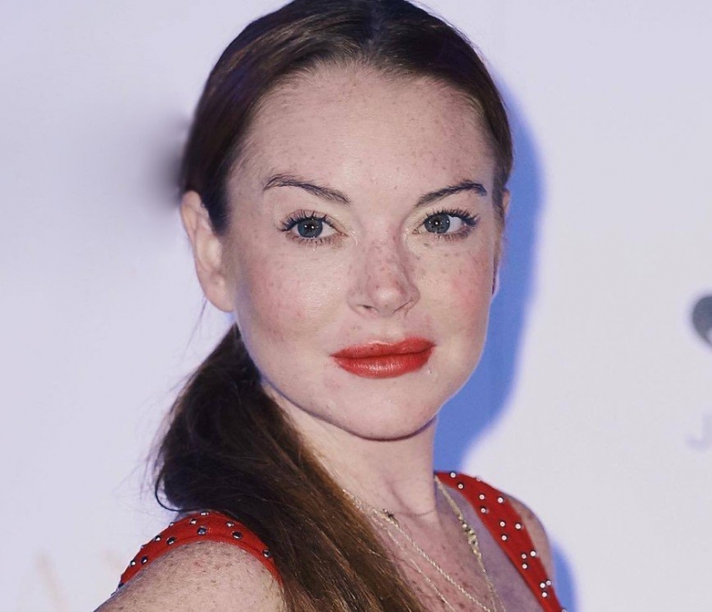 Линдси Лохан не поддерживает жертв домогательств - «Психология»