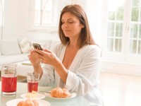 Халату бой: какую одежду носить дома - «Я и Мода»