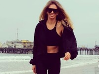 «Афродита»: Вера Брежнева похвасталась идеальным прессом - «Я как Звезда»