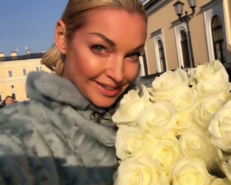 Анастасия Волочкова изобразила темного ангела на модном показе - «Красота»