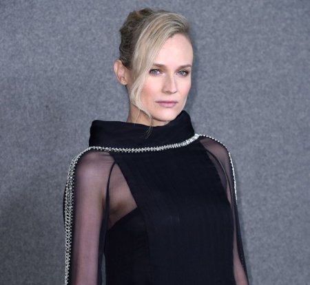 Молодая мать Диана Крюгер посетила модное шоу в Нью-Йорке - «Красота»