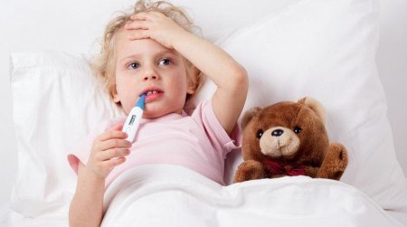 Почему у ребенка резко поднимается температура до 39 без других симптомов? - «Семья»