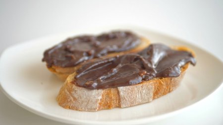 Шоколадная паста "а-ля Nutella" за 5 минут  - «Видео советы»