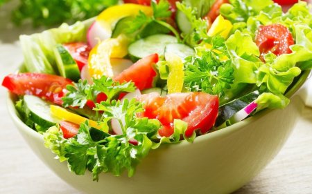 Для здорового сердца — салат из свежих овощей - «Я и Здоровье»