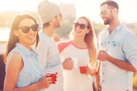 7 способов завести друзей во взрослом возрасте - «Семейные отношения»