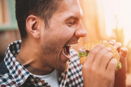 Как остаться без зубов: 10 продуктов и блюд, которые разрушают зубы - «Красота и здоровье»
