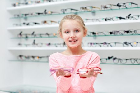 Как подобрать очки ребёнку с близорукостью - «Дети»