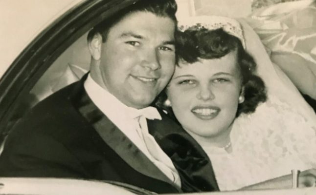 Муж и жена из США умерли в один день, прожив вместе 65 лет - «Новости»