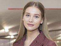 Кристина Асмус показала фигуру в купальнике с открытой спиной - «Я как Звезда»