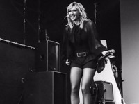 Кристина Орбакайте продемонстрировала стройные ноги в мини-шортах - «Я как Звезда»