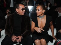 Дженнифер Лопез с женихом, Майли Сайрус и Деми Мур блистали на показе Tom Ford - «Я как Звезда»