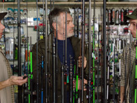 Кто сколько тратит: каков доход 50-летнего владельца рыболовного магазина из Петербурга - «Про жизнь»