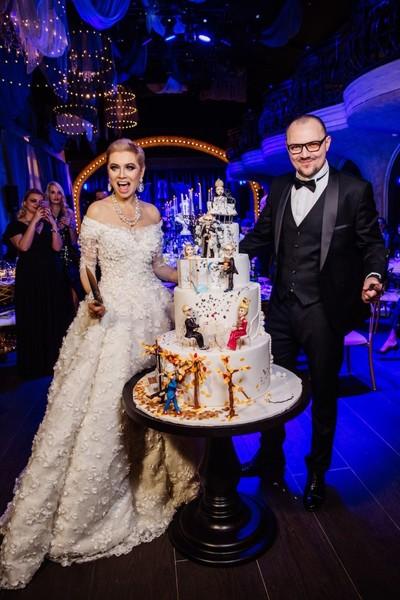 Три смены нарядов, детский горшок и квартира в подарок: в столице состоялась свадьба Лены Лениной - «Я и Отдых»