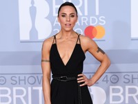 46-летняя экс-солистка Spice Girls Мел Си блистала на красной дорожке в Лондоне - «Я как Звезда»