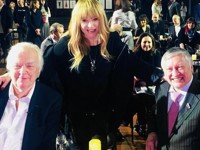 Фото «молодеющей» Аллы Пугачевой вызвало восторг у фанатов - «Я как Звезда»