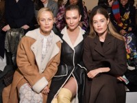 Даутцен Крез, Ирина Шейк, Карли Клосс, Хелена Кристенсен: все звезды на Неделе моды в Париже - «Я как Звезда»