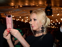 Лера Кудрявцева впервые после удаления грудных имплантов показала фото в бикини - «Я как Звезда»