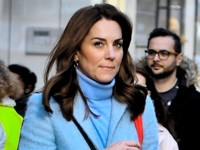 Дешевые сережки и небесное пальто: повседневный образ Кейт Миддлтон - «Я как Звезда»