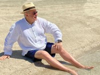 Петросян смутил сеть гладко выбритыми ногами на отдыхе с молодой женой - «Я как Звезда»