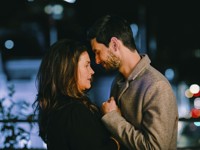 Чем хороши отношения с мужчиной намного моложе тебя - «Любовь»