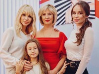 Светлана Лобода показала редкий кадр красавицы-мамы - «Я как Звезда»