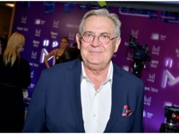 В гостях: как выглядит квартира 62-летнего Юрия Стоянова - «Я как Звезда»