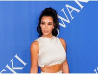 Чем Ким Кардашьян, Арнольд Шварценнегер и другие звезды занимаются на карантине - «Я как Звезда»