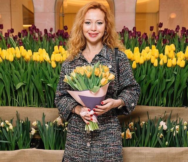 Какая красавица! Елена Захарова опубликовала редкие фото с мамой - «Я и Отдых»