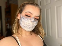 В моду вошел «карантинный» макияж - «Я и Красота»