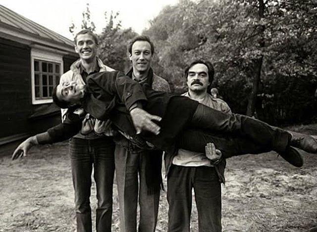 Они — это целая эпоха: фото молодых и знаменитых артистов «Ленкома» всколыхнуло социальные сети - «Домашние Питомцы»