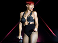 Для тучных бизнесменов и груди Мадонны: почему подтяжки — это показатель статуса - «Я и Мода»