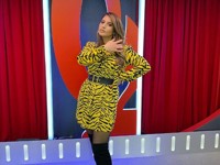 Жасмин показала стильный образ в «тигровом» мини-платье - «Я как Звезда»