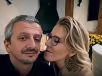 Собчак, Богомолов и Киркоров снялись в «домашнем» клипе Бузовой - «Про жизнь»