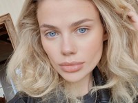 Жена Преснякова очаровала поклонников селфи без макияжа - «Я как Звезда»