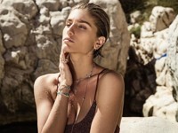 Нино Нинидзе похвасталась стройной фигурой в купальнике - «Я как Звезда»