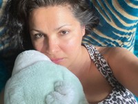 Как выглядят Нетребко, Брежнева и другие звезды без макияжа на самоизоляции - «Я и Красота»