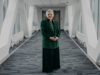 Как носить винтаж после 80 лет и выглядеть моложе - «Я и Мода»