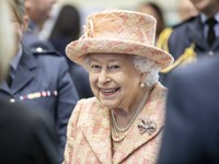 Как в 94 года оставаться самой стильной: правила от Елизаветы II - «Я как Звезда»