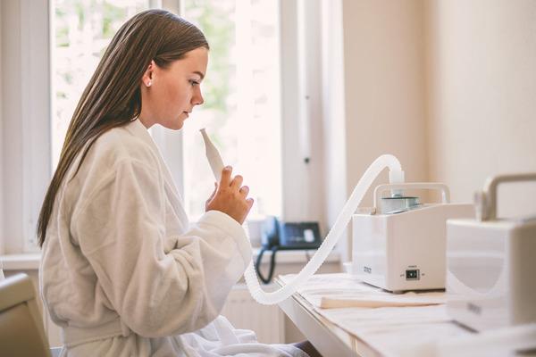 Российские врачи исследуют лечение гелием для заразившихся коронавирусом - «Домашние Питомцы»