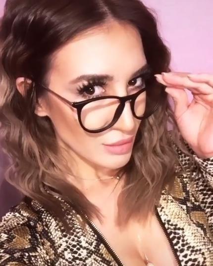 Поклонник Ольги Бузовой сменил пол и потратил миллионы на пластические операции, чтобы стать похожим на певицу - «Домашние Питомцы»