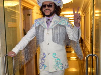 Сколько стоят вещи 52-летнего Филиппа Киркорова, от которых он решил избавиться - «Я и Мода»