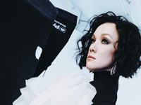 Дарья Мороз в черном парике похвасталась роскошными формами - «Я как Звезда»