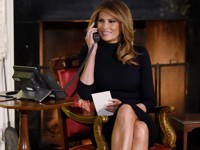 Шпильки, роскошная грудь и глубокий вырез: сексуальные образы 50-летней Мелании Трамп - «Я и Мода»