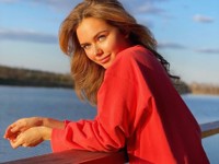 Стефания Маликова примерила яркий спортивный образ - «Я как Звезда»