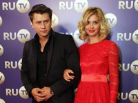 Агата Муцениеце посвятила Павлу Прилучному стихи - «Я как Звезда»