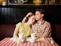 Должен ли мужчина платить: в кафе, за жилье и совместные путешествия - «Любовь»