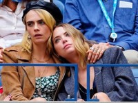 Кара Делевинь и Эшли Бенсон расстались после бурного романа - «Я как Звезда»