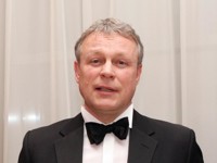 Закрутивший роман с копией Заворотнюк Жигунов лишился недвижимости - «Я как Звезда»