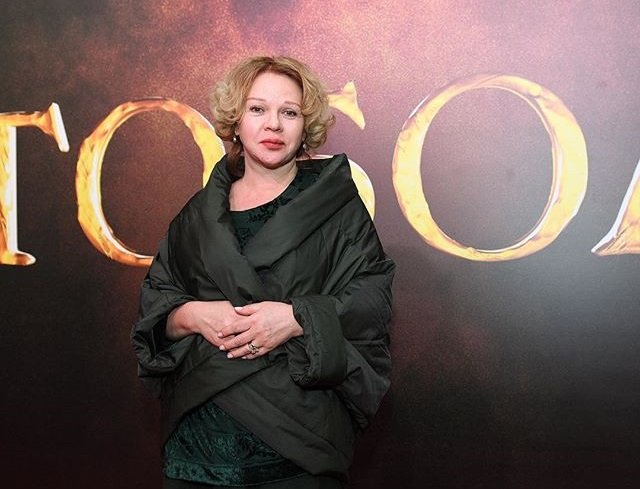 Самая красивая девочка в классе: Елена Валюшкина в День пионерии показала школьное фото - «Домашние Питомцы»